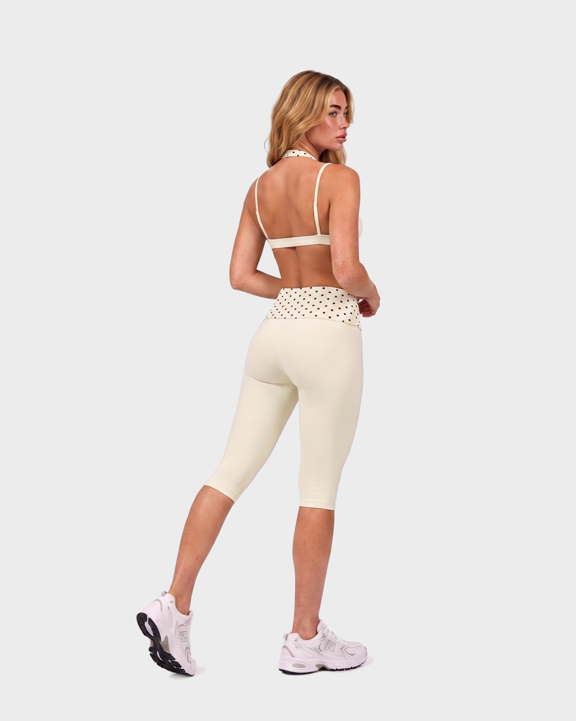 Poppy Sports Bra + Capri Leggings Set