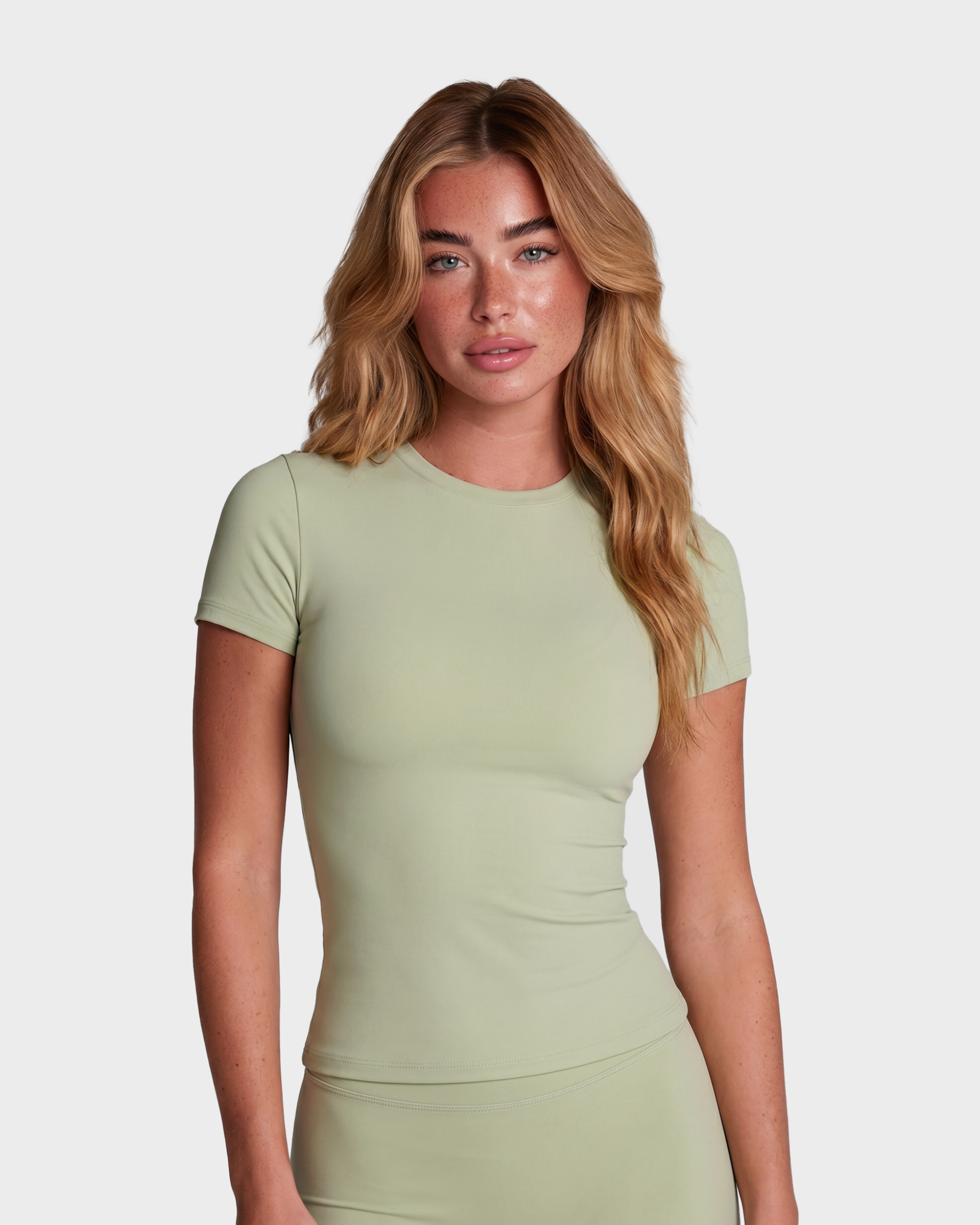Amelie Tee