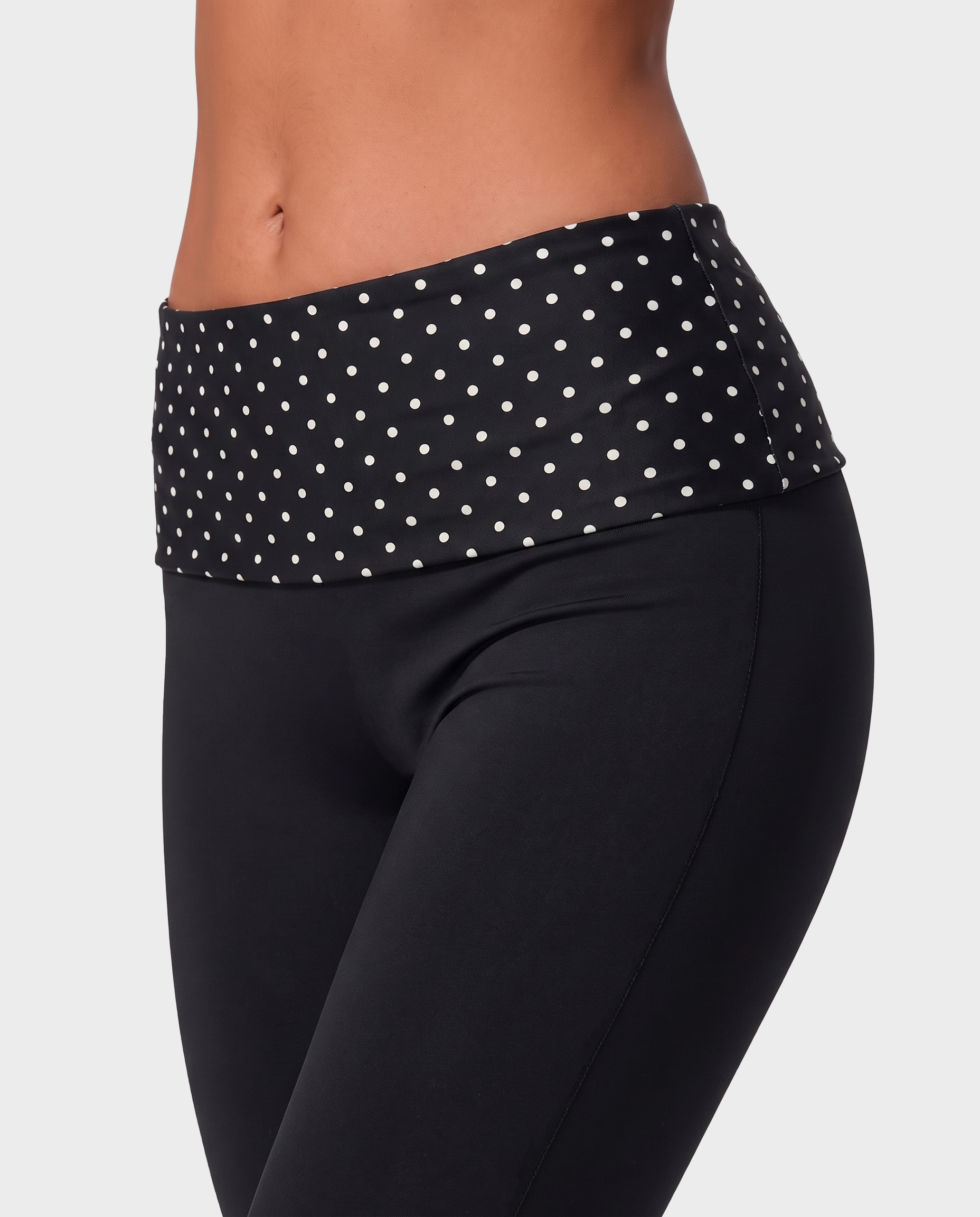 Poppy Sports Bra + Capri Leggings Set