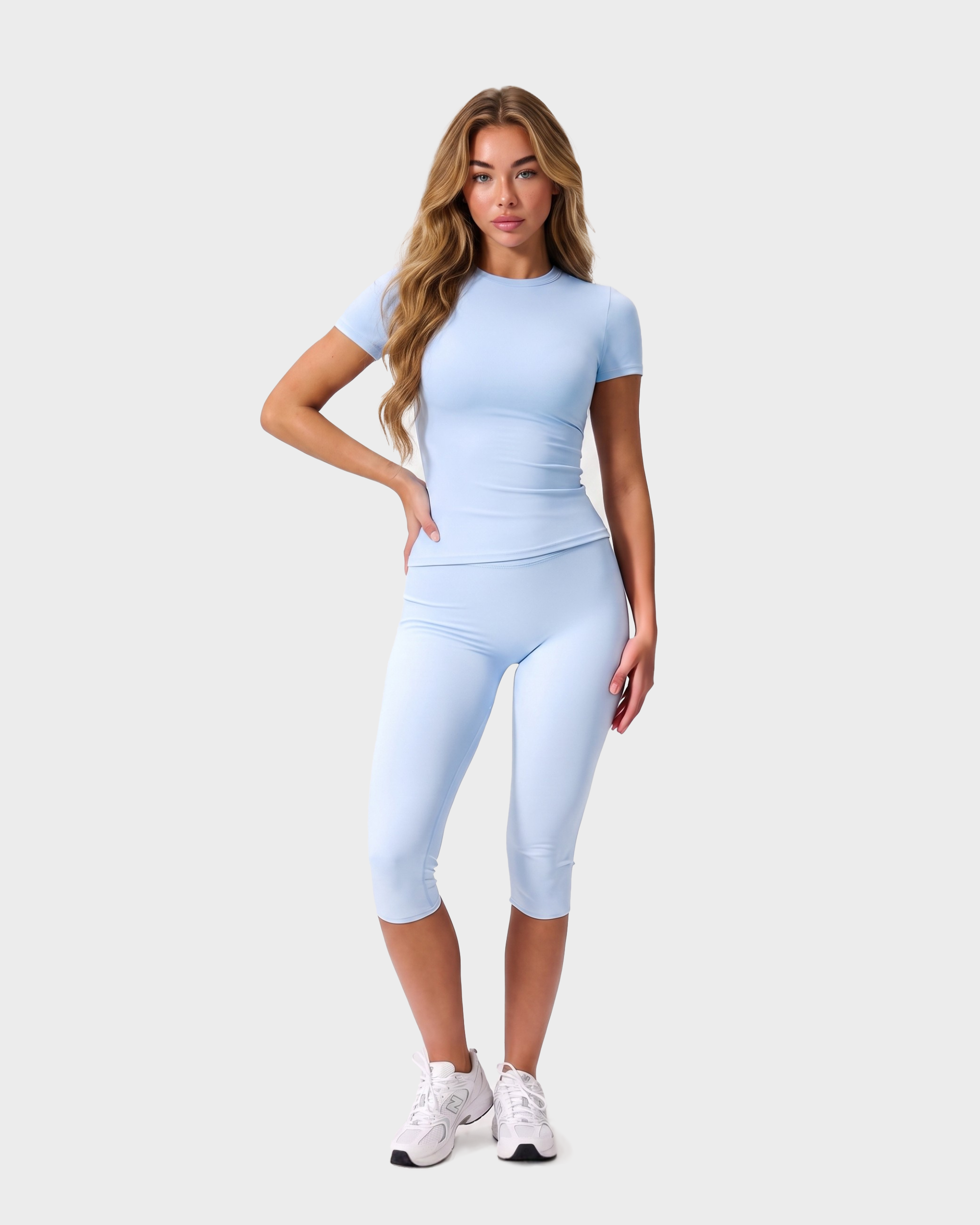 Amelie Tee