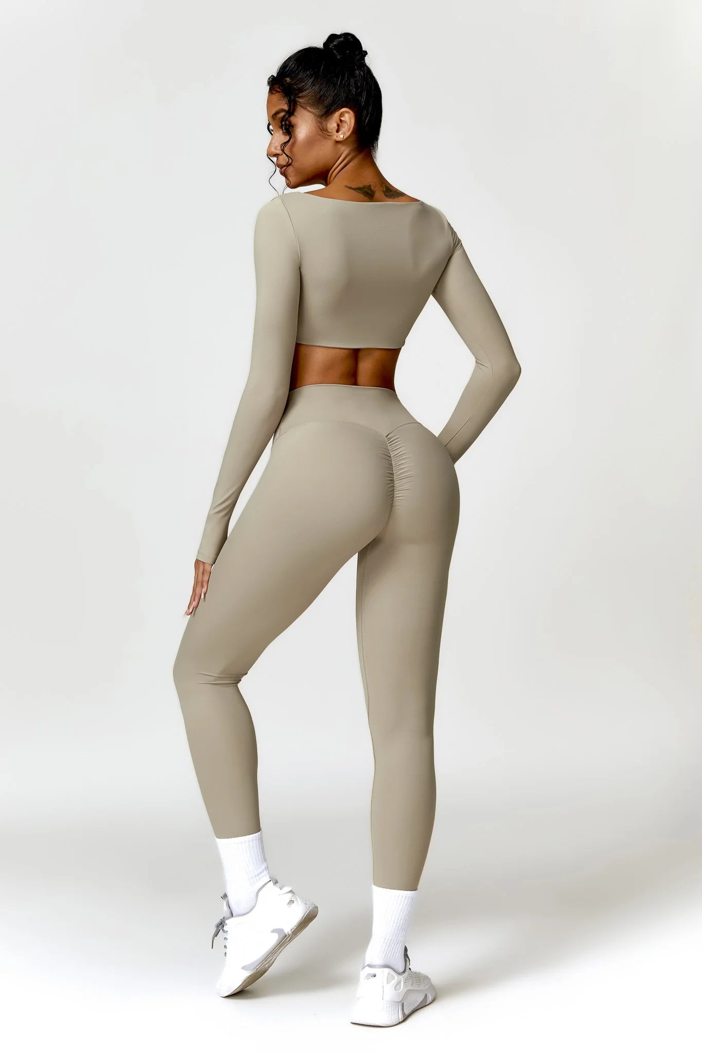 Chelsea Long Sleeve Crop Top